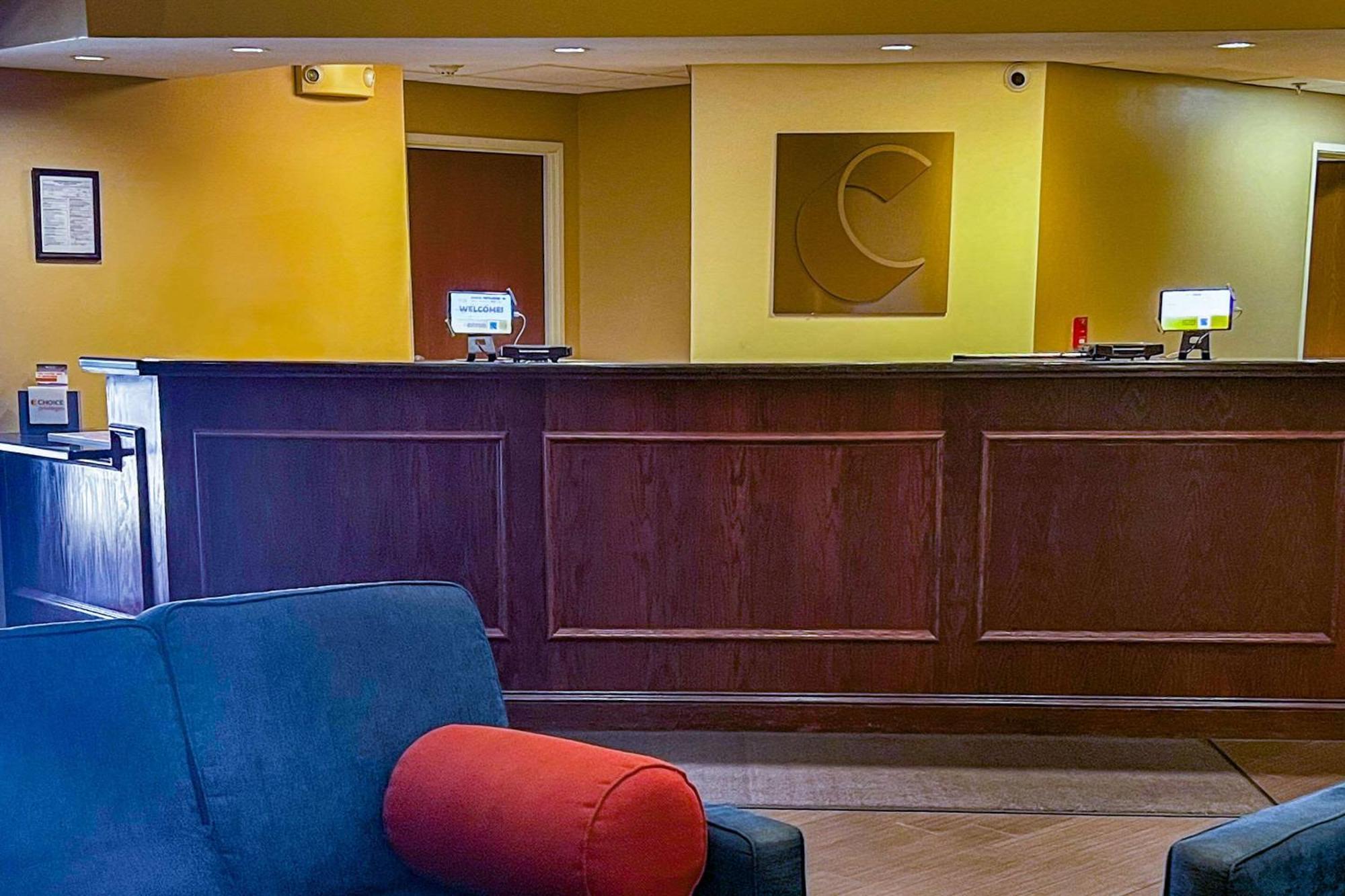 阿塔拉加兹登舒适套房酒店 外观 照片